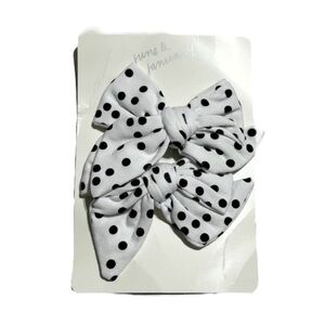NEW! June and January Snow w/ Onyx hair bow clips